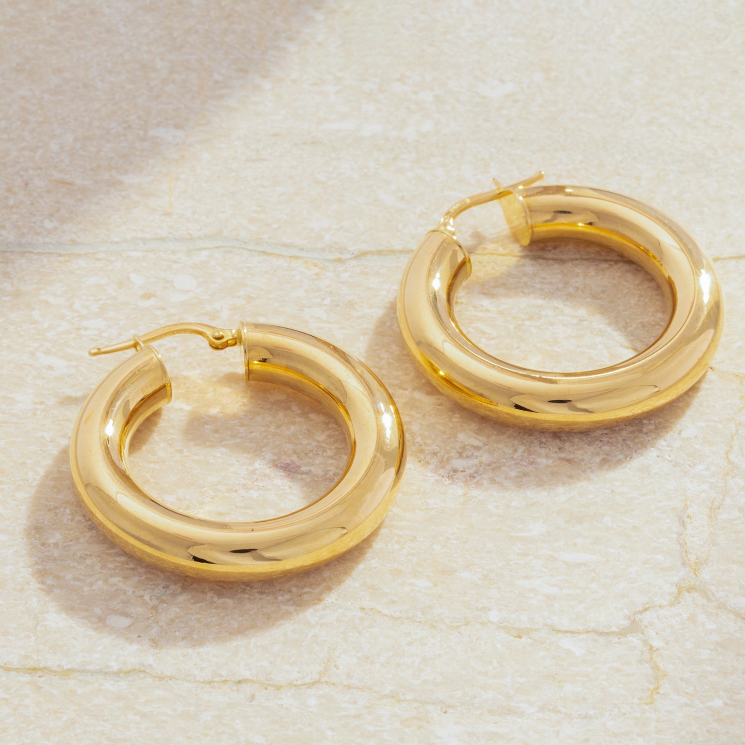 Large 18K Gold Stella Hoops