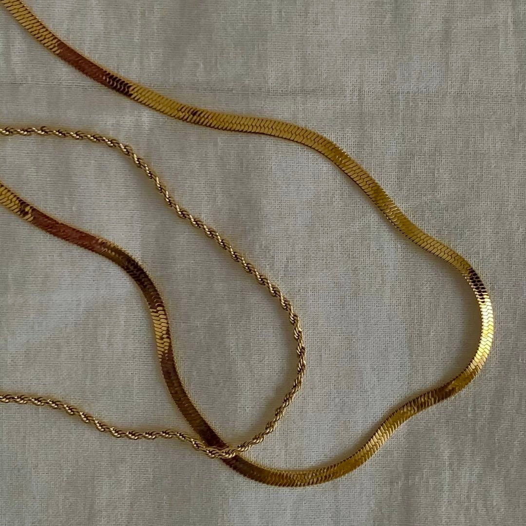 The Timeless Elegance of 18K Gold Jewellery