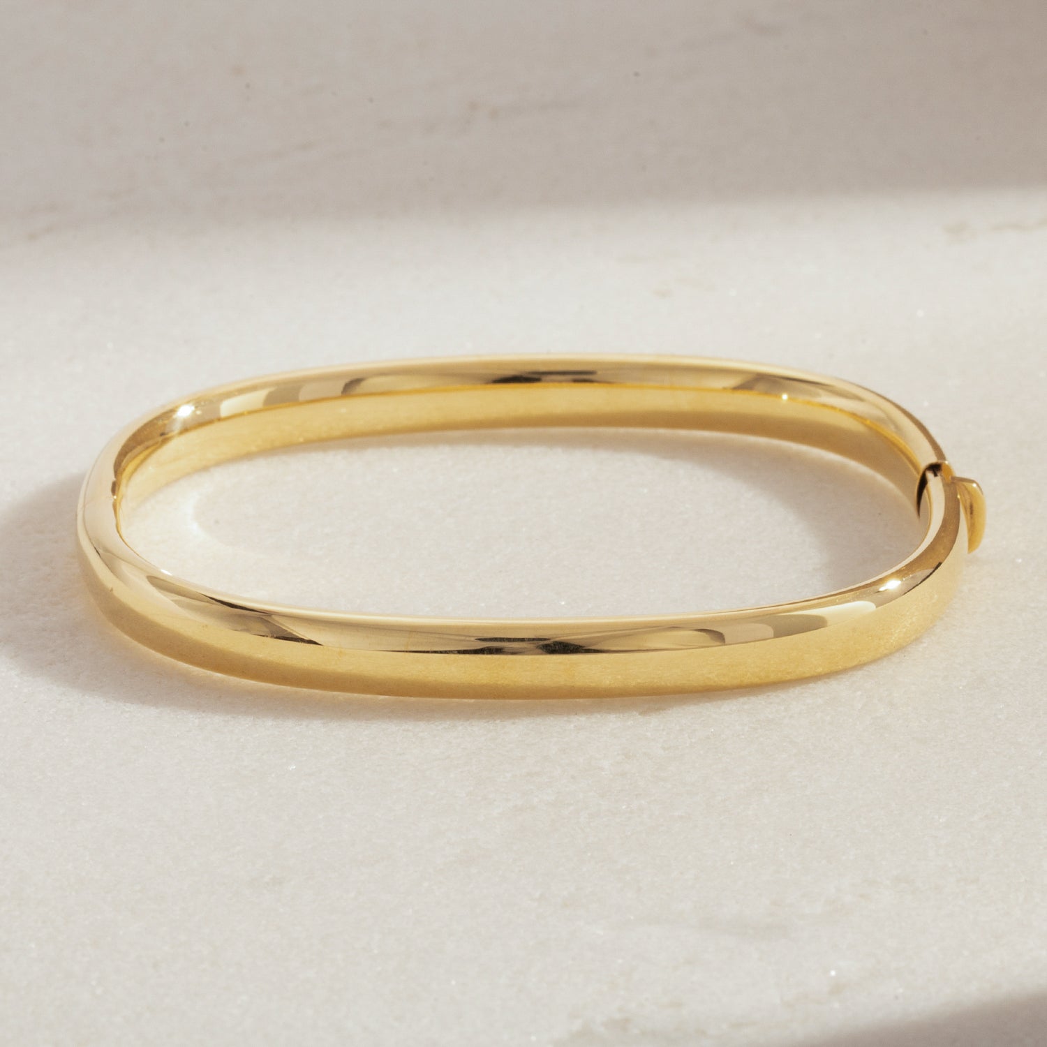 Oval 18K Gold Bracelet