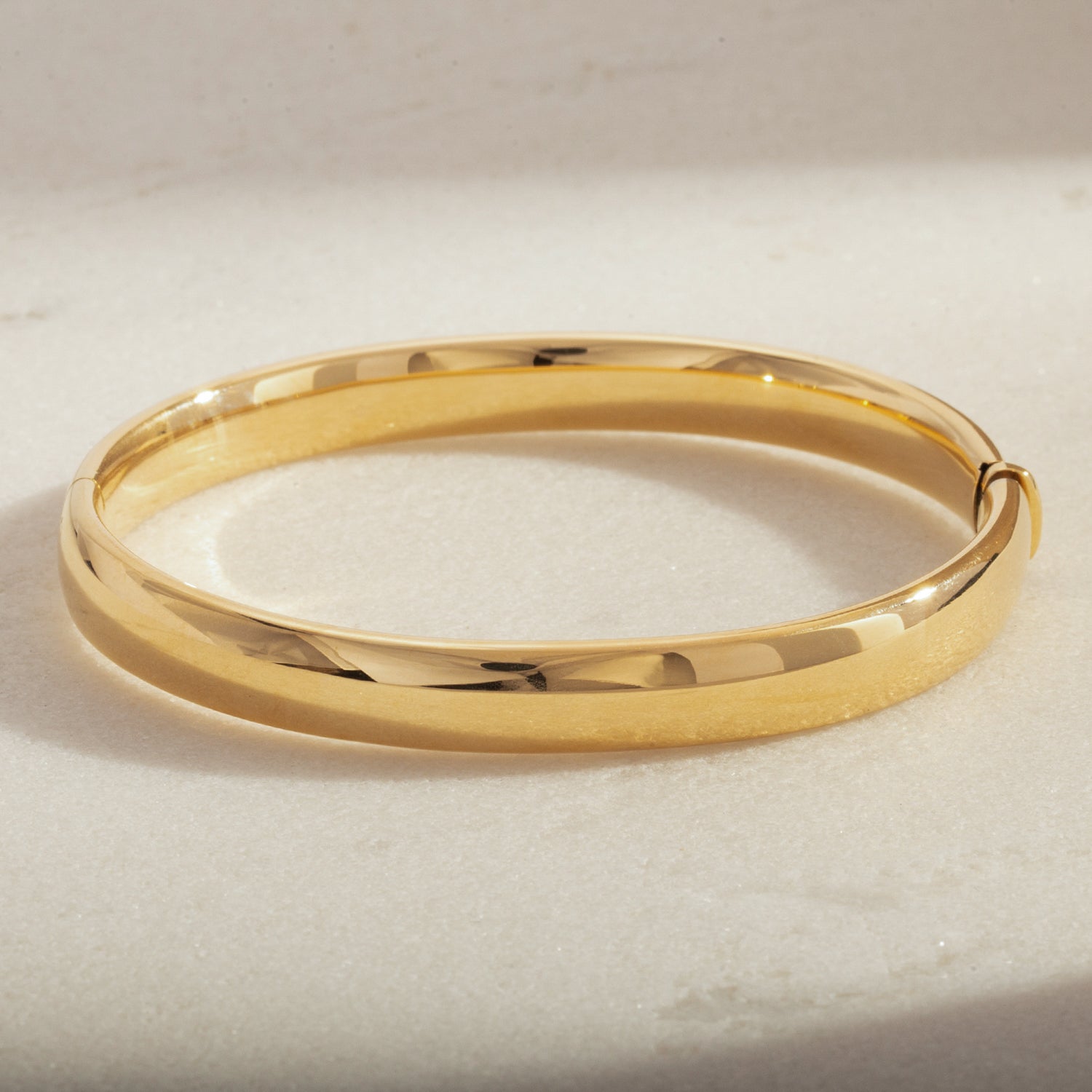 Classic 18K Gold Bracelet